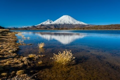 Lago Chungara y los Payachatas